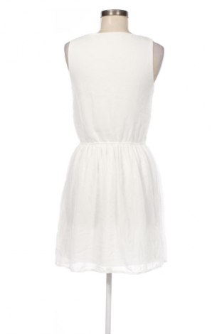 Ruha Unbranded, Méret M, Szín Fehér, Ár 1 459 Ft