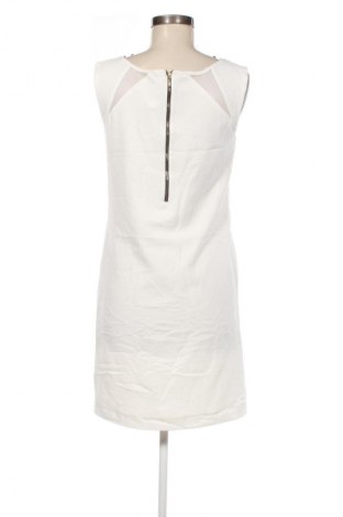 Ruha Unbranded, Méret M, Szín Fehér, Ár 2 139 Ft