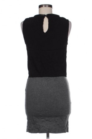 Kleid VILA, Größe M, Farbe Mehrfarbig, Preis 4,99 €