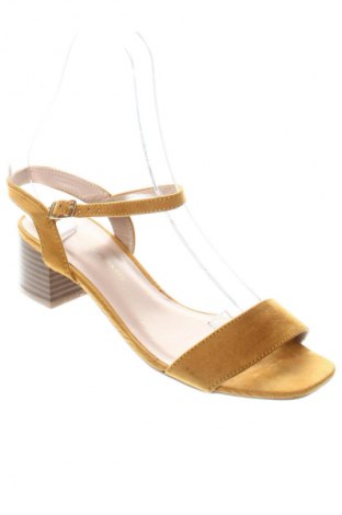 Σανδάλια Dorothy Perkins, Μέγεθος 37, Χρώμα Κίτρινο, Τιμή 34,99 €