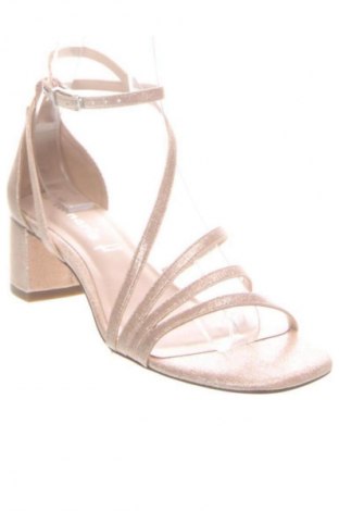 Сандали Tamaris, Размер 40, Цвят Многоцветен, Цена 16,36 €