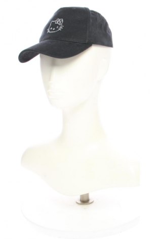 Шапка House, Цвят Черен, Цена 7,77 €