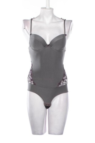 Body Unbranded, Méret M, Szín Szürke, Ár 6 546 Ft, #137516365