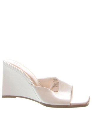 Чехли H&M, Размер 36, Цвят Бял, Цена 25,64 €, #137554672