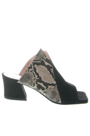 Papuci Unbranded, Mărime 38, Culoare Multicolor, Preț 295,73 Lei, #137536482
