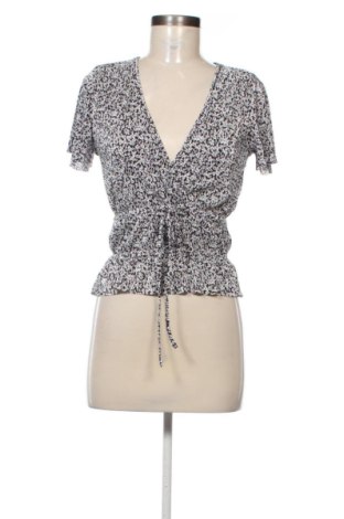 Bluză de femei Pull&Bear, Mărime M, Culoare Multicolor, Preț 34,99 Lei, #137560588