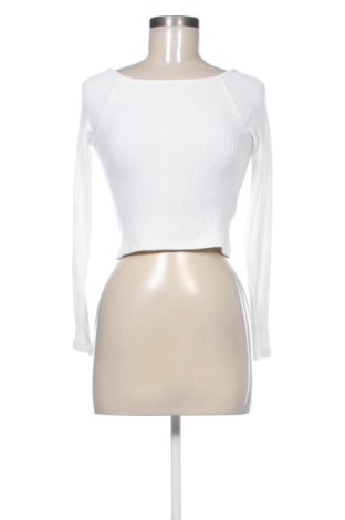 Bluză de femei Bershka, Mărime M, Culoare Alb, Preț 31,49 Lei, #137576889