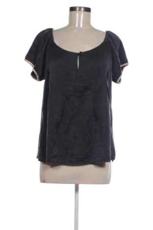 Bluză de femei White, Mărime L, Culoare Negru, Preț 94,48 Lei, #137586491
