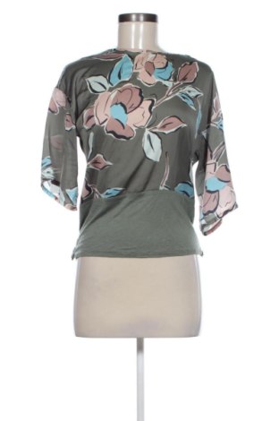 Bluzka damska Unbranded, Rozmiar S, Kolor Kolorowy, Cena 33,87 zł, #137576425