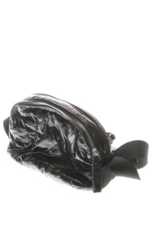 Γυναικεία τσάντα Zara, Χρώμα Μαύρο, Τιμή 14,00 €, #137566736