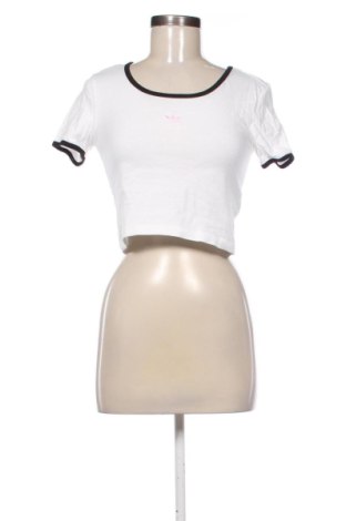 Tricou de femei Adidas, Mărime S, Culoare Alb, Preț 110,23 Lei, #137599029