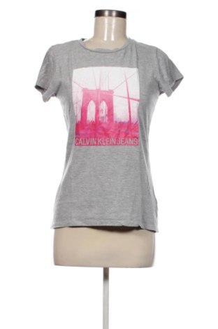 Damen T-Shirt Calvin Klein Jeans, Größe M, Farbe Grau, Preis € 17,99, #137501033