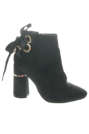 Botine de damă Dame Rose, Mărime 36, Culoare Negru, Preț 150,17 Lei, #137561111