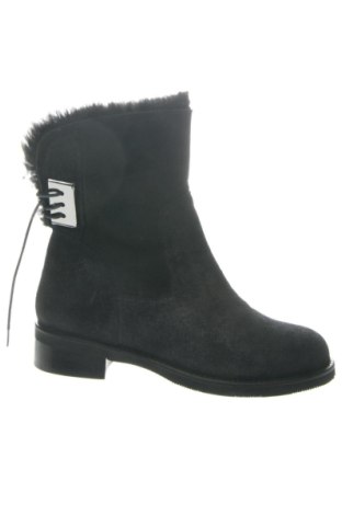 Damskie botki GiAnni, Rozmiar 38, Kolor Czarny, Cena 131,24 zł, #137520594