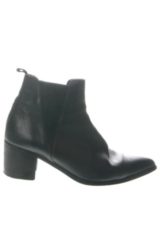 Damen Stiefeletten Kiomi, Größe 39, Farbe Schwarz, Preis € 39,00, #137583654