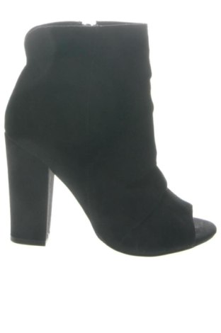 Botine de damă Miss KG, Mărime 37, Culoare Negru, Preț 142,00 Lei, #137559696