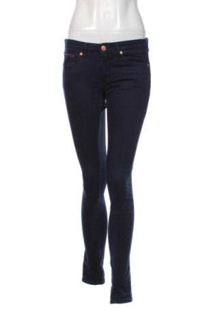 Дамски дънки Tommy Jeans, Размер S, Цвят Син, Цена 38,85 €, #137546417