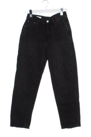 Дамски дънки Pull&Bear, Размер M, Цвят Черен, Цена 10,00 €, #137564452