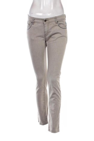 Дамски дънки Armani Jeans, Размер M, Цвят Бежов, Цена 65,00 €, #137585822