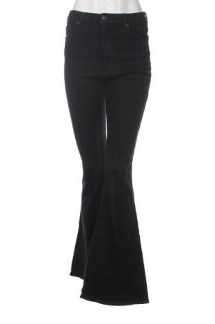 Női farmernadrág Bershka, Méret S, Szín Fekete, Ár 5 319 Ft, #137589300