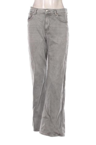 Γυναικείο Τζίν H&M, Μέγεθος M, Χρώμα Γκρί, Τιμή 9,00 €, #137595159