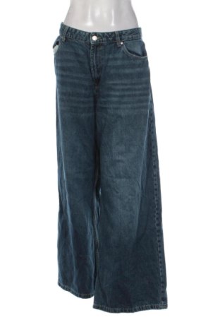 Dámské džíny  Bershka, Velikost XXL, Barva Modrá, Cena  437,00 Kč, #137602342