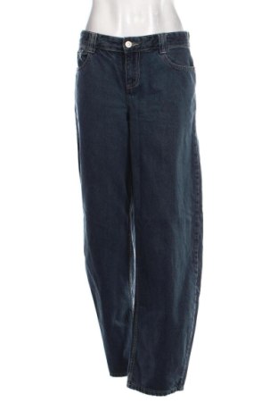 Дамски дънки Bershka, Размер L, Цвят Син, Цена 20,49 €, #137549231