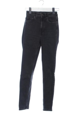 Női farmernadrág Stradivarius, Méret XXS, Szín Fekete, Ár 4 459 Ft, #137539731