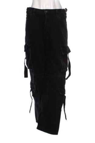 Дамски дънки Bershka, Размер M, Цвят Черен, Цена 17,22 €, #137551794