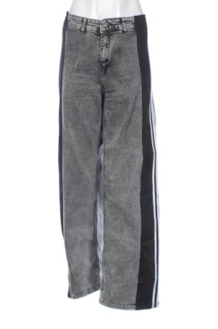 Damen Jeans Unbranded, Größe XL, Farbe Mehrfarbig, Preis 16,38 €, #137563792