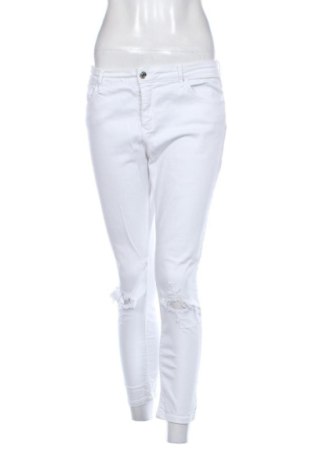 Blugi de femei Stradivarius, Mărime M, Culoare Alb, Preț 73,00 Lei, #137569375
