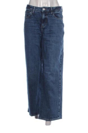 Damskie jeansy Cross Jeans, Rozmiar M, Kolor Niebieski, Cena 43,43 zł, #137575127