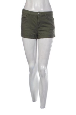 Pantaloni scurți de femei H&M, Mărime S, Culoare Verde, Preț 63,99 Lei, #137547115
