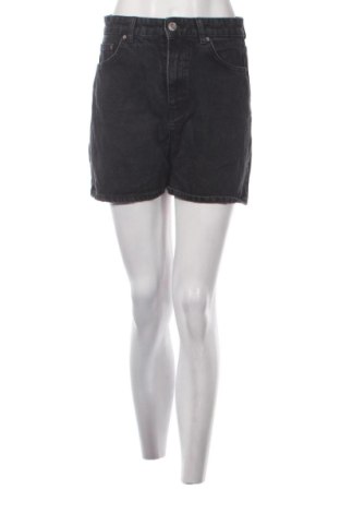 Pantaloni scurți de femei Pull&Bear, Mărime S, Culoare Negru, Preț 56,99 Lei, #137547668