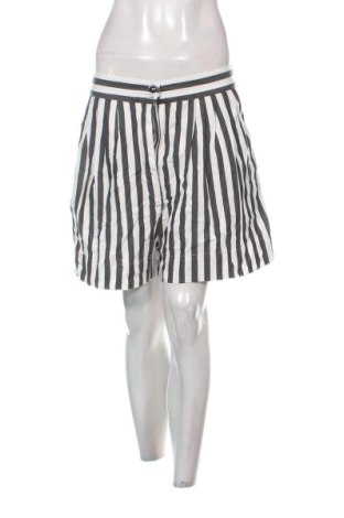 Pantaloni scurți de femei Armedangels, Mărime L, Culoare Multicolor, Preț 128,99 Lei, #137547843