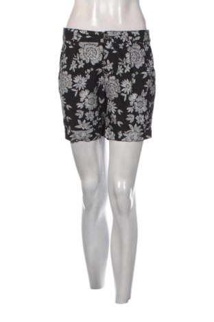 Pantaloni scurți de femei C&A, Mărime M, Culoare Multicolor, Preț 45,83 Lei, #137552720