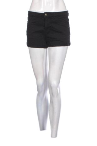 Pantaloni scurți de femei H&M, Mărime M, Culoare Negru, Preț 61,99 Lei, #137558471