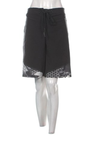 Damskie szorty Decathlon, Rozmiar XXL, Kolor Kolorowy, Cena 29,63 zł, #137559405