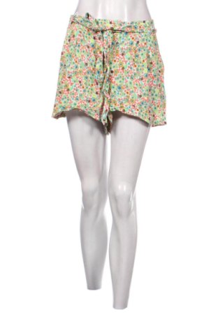 Damskie szorty United Colors Of Benetton, Rozmiar XL, Kolor Kolorowy, Cena 62,62 zł, #137561233