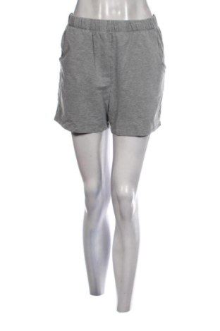 Pantaloni scurți de femei Noisy May, Mărime M, Culoare Gri, Preț 47,99 Lei, #137563213