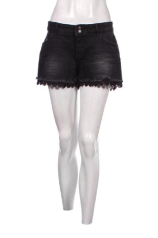 Pantaloni scurți de femei Clockhouse, Mărime L, Culoare Negru, Preț 52,00 Lei, #137564122