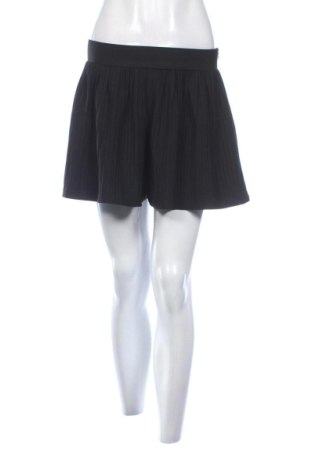 Pantaloni scurți de femei Zara, Mărime M, Culoare Negru, Preț 63,99 Lei, #137565973