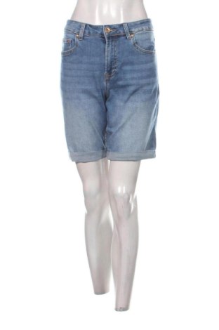 Pantaloni scurți de femei Bershka, Mărime L, Culoare Albastru, Preț 53,00 Lei, #137570845