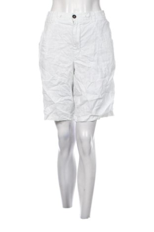 Pantaloni scurți de femei United Colors Of Benetton, Mărime XXL, Culoare Alb, Preț 78,99 Lei, #137574656