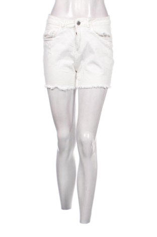 Damen Shorts Janina, Größe M, Farbe Weiß, Preis 9,00 €, #137577291
