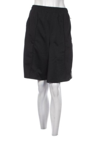 Damen Shorts Adidas, Größe L, Farbe Mehrfarbig, Preis € 39,99, #137503600
