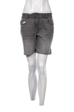 Pantaloni scurți de femei Gina, Mărime M, Culoare Gri, Preț 54,99 Lei, #137533495