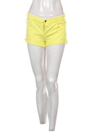 Pantaloni scurți de femei H&M, Mărime M, Culoare Galben, Preț 76,00 Lei, #137564022