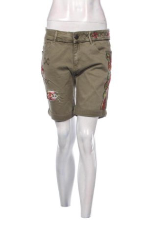 Dámske kraťasy  Desigual, Veľkosť L, Farba Zelená, Cena  29,00 €, #137577160