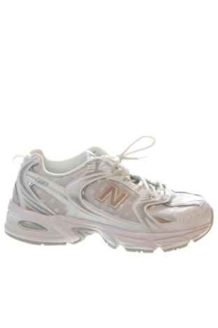 Дамски обувки New Balance, Размер 40, Цвят Бял, Цена 61,00 €, #137538192